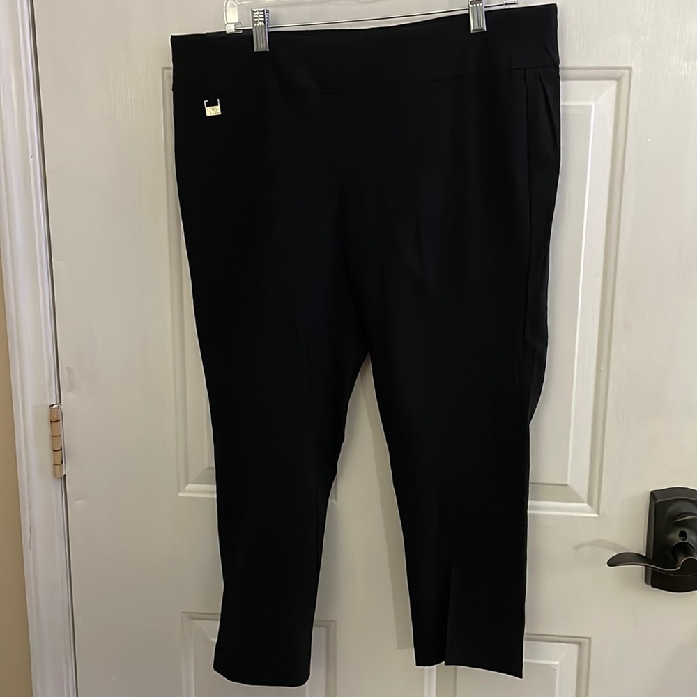 Rafaella comfort capris, black, size 16